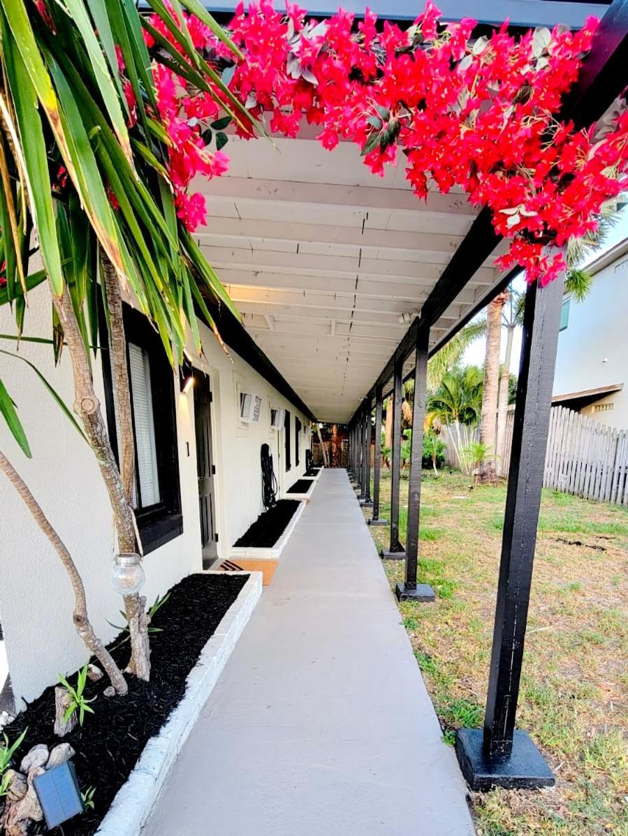Beach Bungalow By The Sea 4 Cocoa Beach Exterior photo
